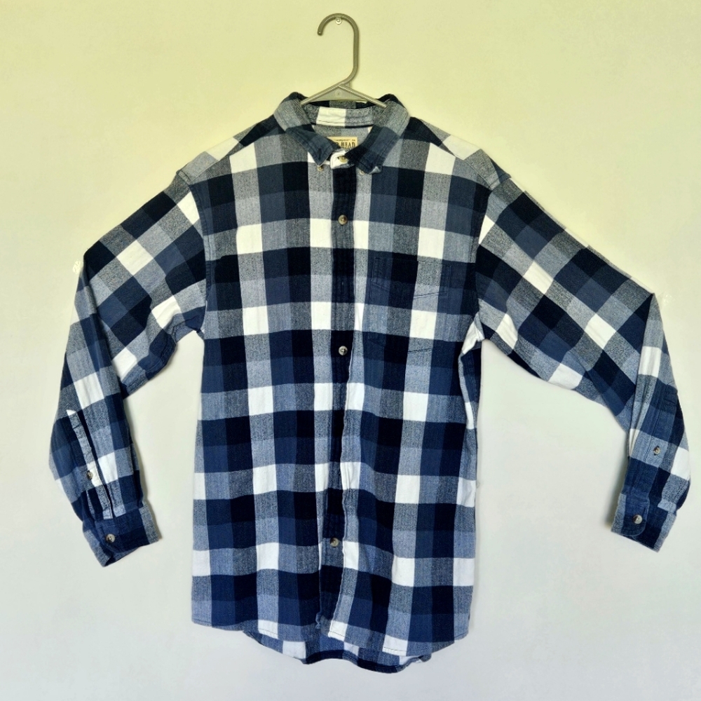 Thrifted Blue-White Checkered Button-Up 100% Cotton Long Sleeve Shirt - Large